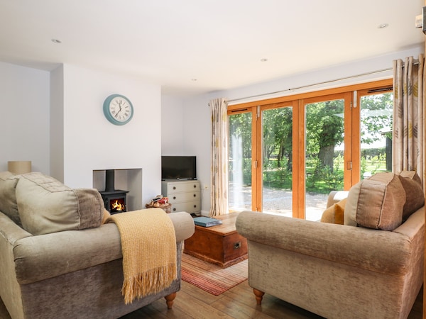 Badgers Sett, Family Friendly, With Pool In Titchfield Common - Hamble-le-Rice