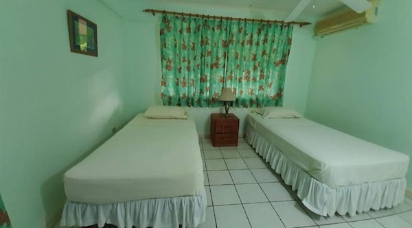 Sunshine Villa (3 Bed Room Opinion) - Tobago