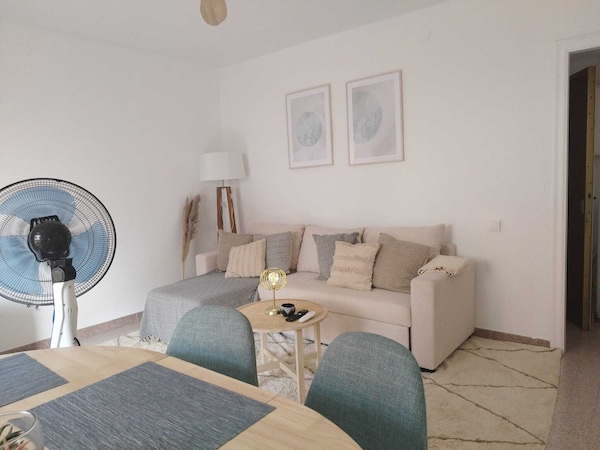 Quiet & Residential Private Flat Direct Access Bcn Ideal For Families & Workers - Viladecans