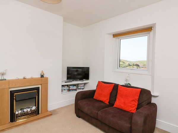 Thornlea View, Pet Friendly, Character Holiday Cottage In Hope Cove - Hope Cove