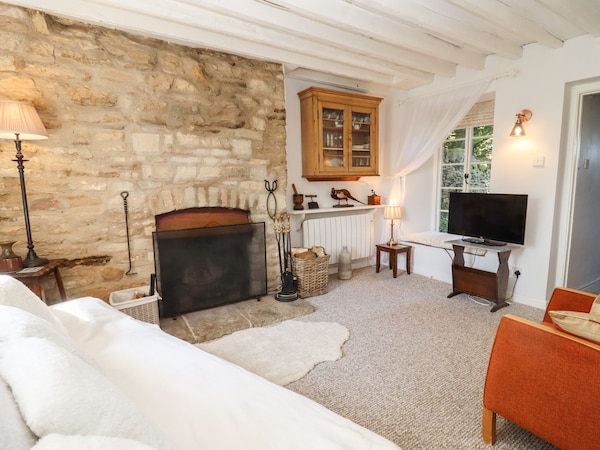 Woodbine Cottage, Family Friendly, With Open Fire In Stow-on-the-wold - Moreton-in-Marsh