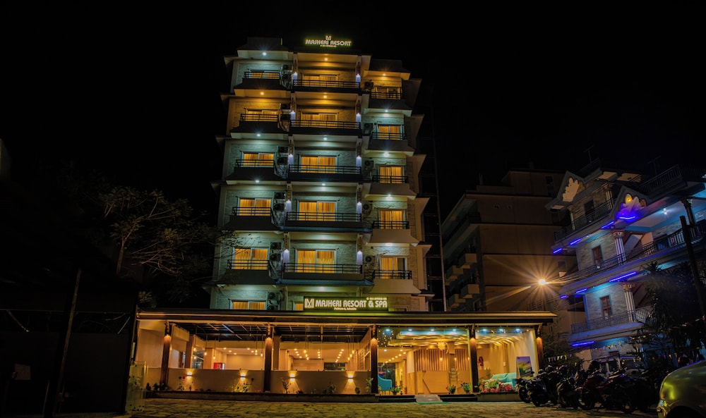 Majheri Resort And Spa - ポカラ