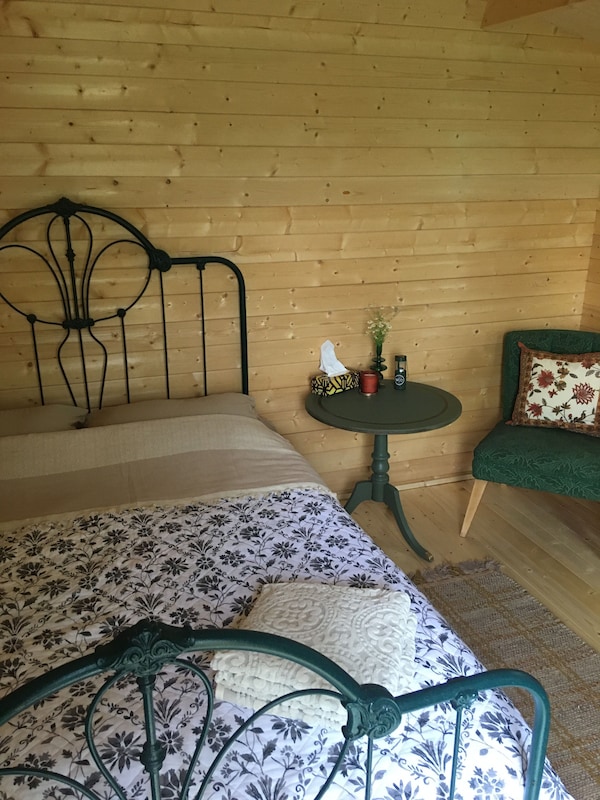 Cozy Cabin In The Country (Pet-friendly!) - Saint Marys, ON, Canada