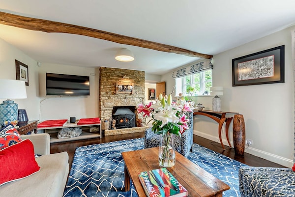 Elegantly Furnished Holiday Home In The Cotswolds With A Hot Tub - Stonelands - Burford
