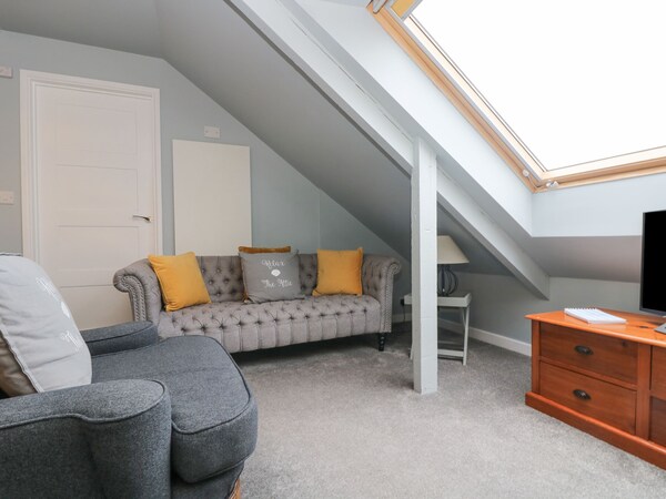 The Attic, Family Friendly, Character Holiday Cottage In Ruan Minor - The Lizard