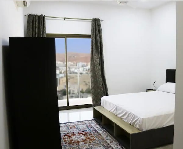 Central 2 Bedroom Appartment With Amazing Views - Muscat
