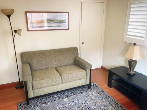 Guest Unit 1 Bedroom, 2-rooms, With Private Entrance And Backyard - Almaden, CA