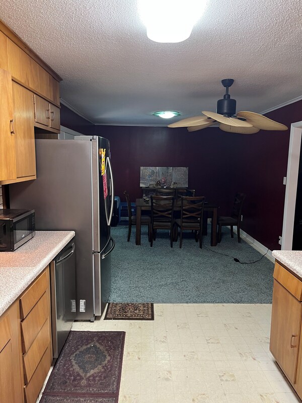 House With Pool\/privacy\/fire Pit Fence In Town - Union University, Jackson