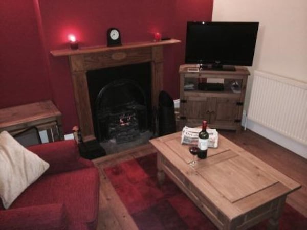 2 Bedroomed Cottage In Hythe, Kent, Close To Amenities And Beach. Dogs Welcome. - Hythe