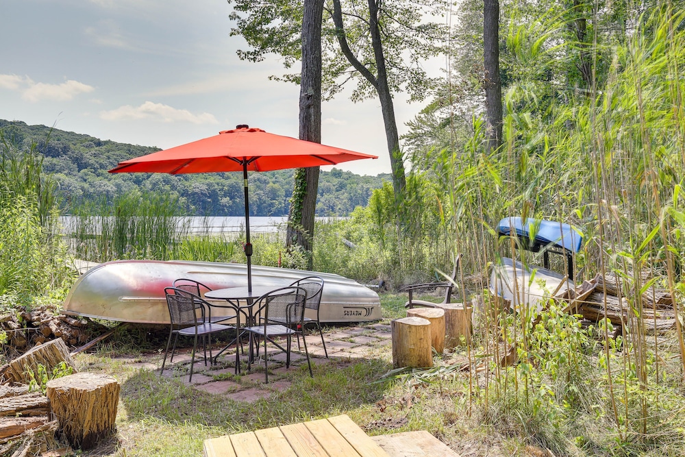 Lakefront New York Abode W/ Deck, Grill & Fire Pit - Brewster, NY