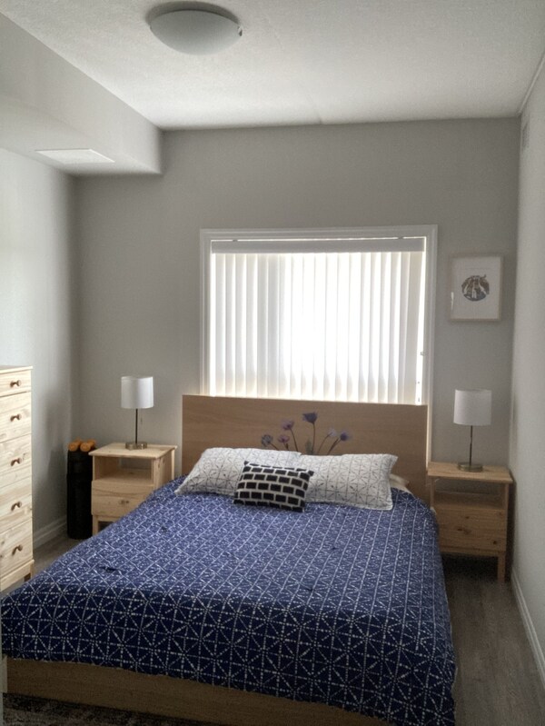 Private Room And Washroom In Guelph South End. - Guelph