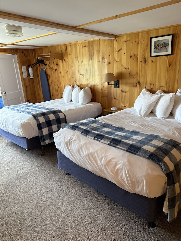 Charming 1br/1ba Private, Detached, One-story Cottage; Isleview Motel & Cottages By Ohana Inns - Maine
