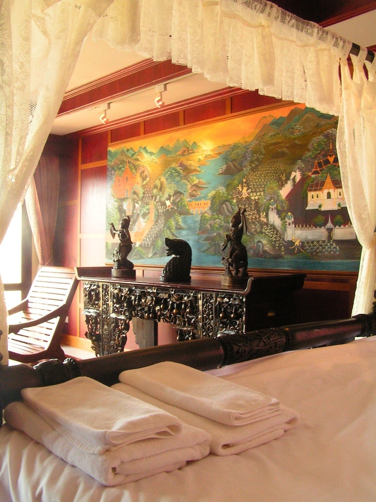 Prince Edward I Suite - Patong Beach