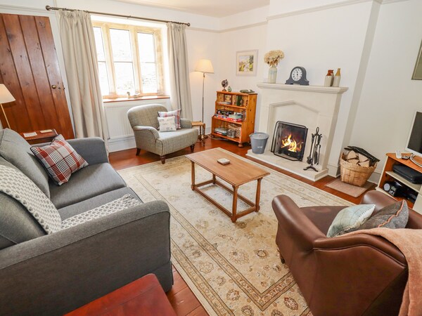 No 1 Eastington, Family Friendly, With Open Fire In Northleach - 拜伯里
