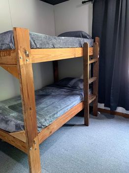 Gilbert, WV Vacation rentals & Airbnb cozycozy