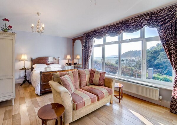 Kilmorie Lodge - One Bedroom House, Sleeps 2 - Brixham