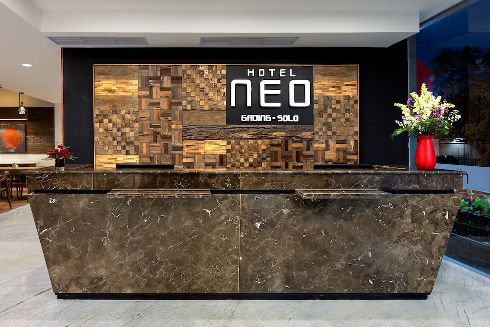 Hotel Neo Gading Solo - Surakarta