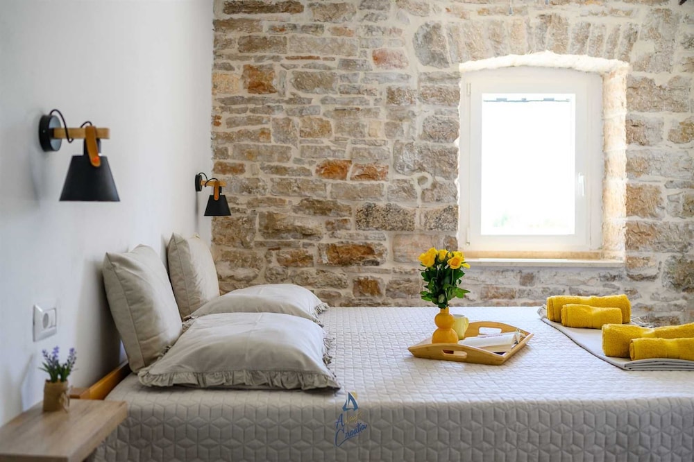 Newly Renovated Charming House With Private Pool For Up To 4 Guests - Istria
