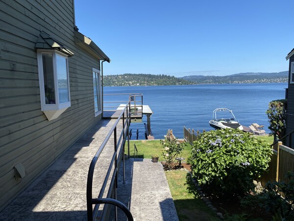 Luxurious Lake Washington Waterfront Home - Unit A - New Holly - Seattle