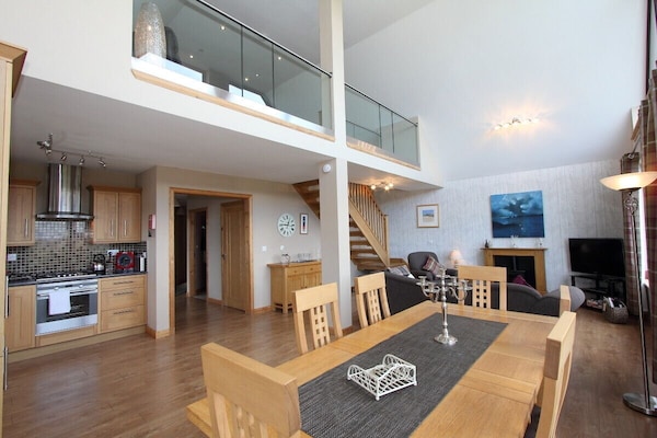Otter Cottage, Pet Friendly, Luxury Holiday Cottage In Leverburgh - Harris