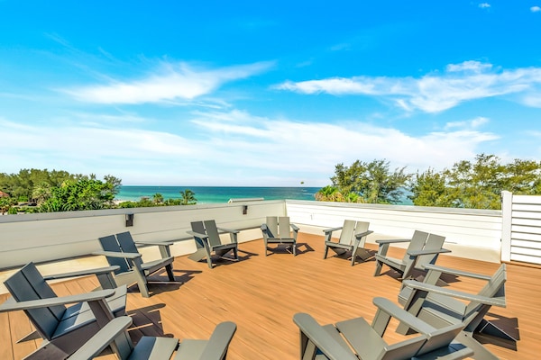 Luxury Home With Lagoon-style Pool! - Bean Point Beach, Anna Maria