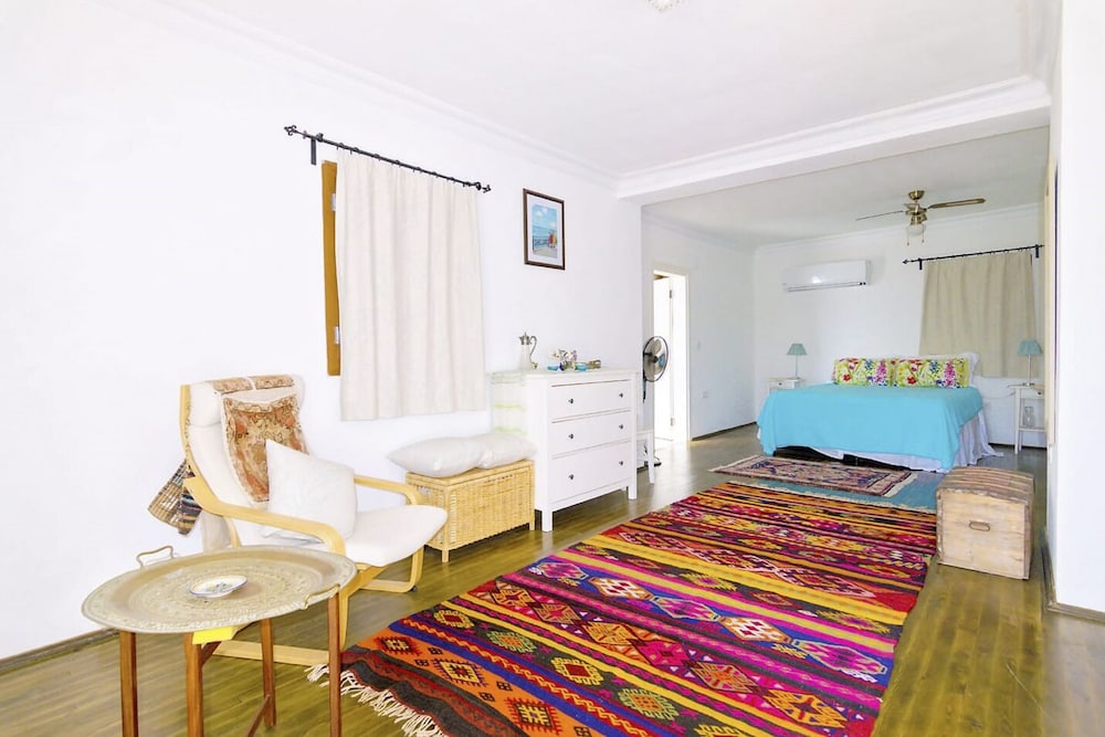 Karatavuk Cottage - Three Bedroom Villa, Sleeps 6 - Kayaköy