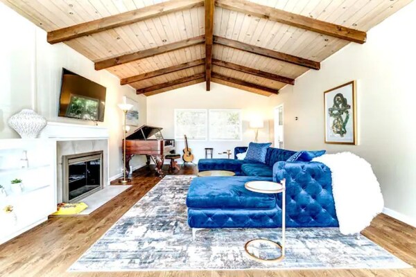 Stunning, Spacious,  Serene And Private Marin Home - San Rafael, CA