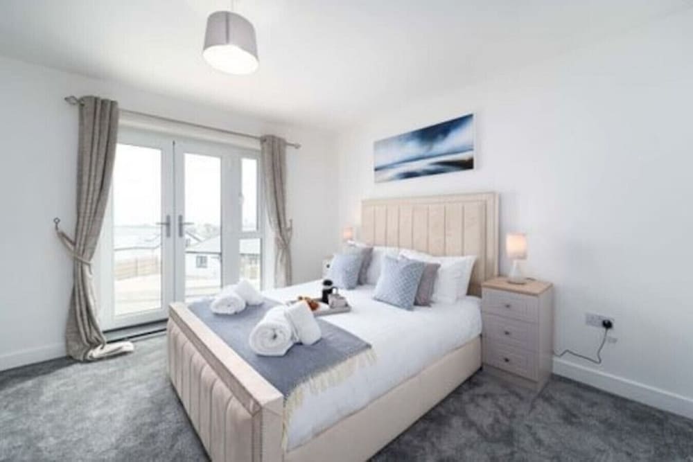 Tides · Luxury Brand New Holiday Cottage 2022 Built - Marazion
