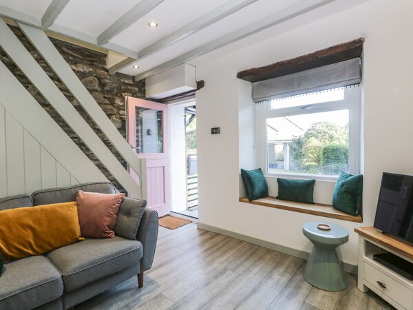 Turn Cottage, Pet Friendly, With Open Fire In Hawkshead - Coniston