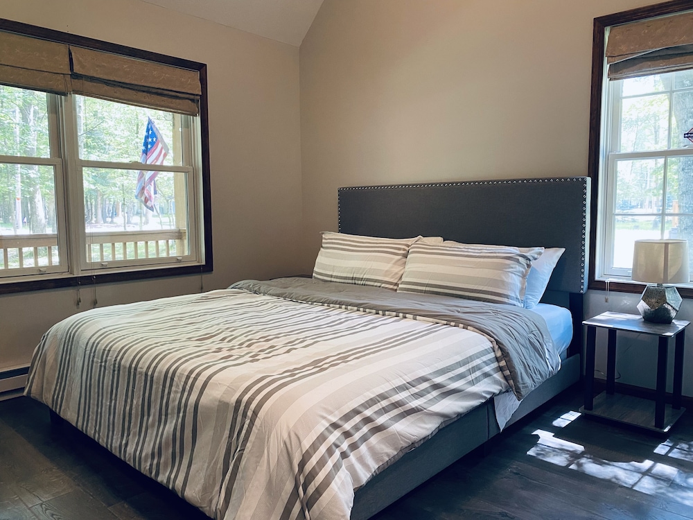 Relaxing 3 Bedroom Home In Lake Community - Jim Thorpe, PA