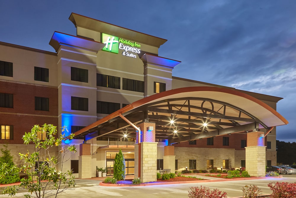 Holiday Inn Express and Suites Columbia University Area - Columbia, MO