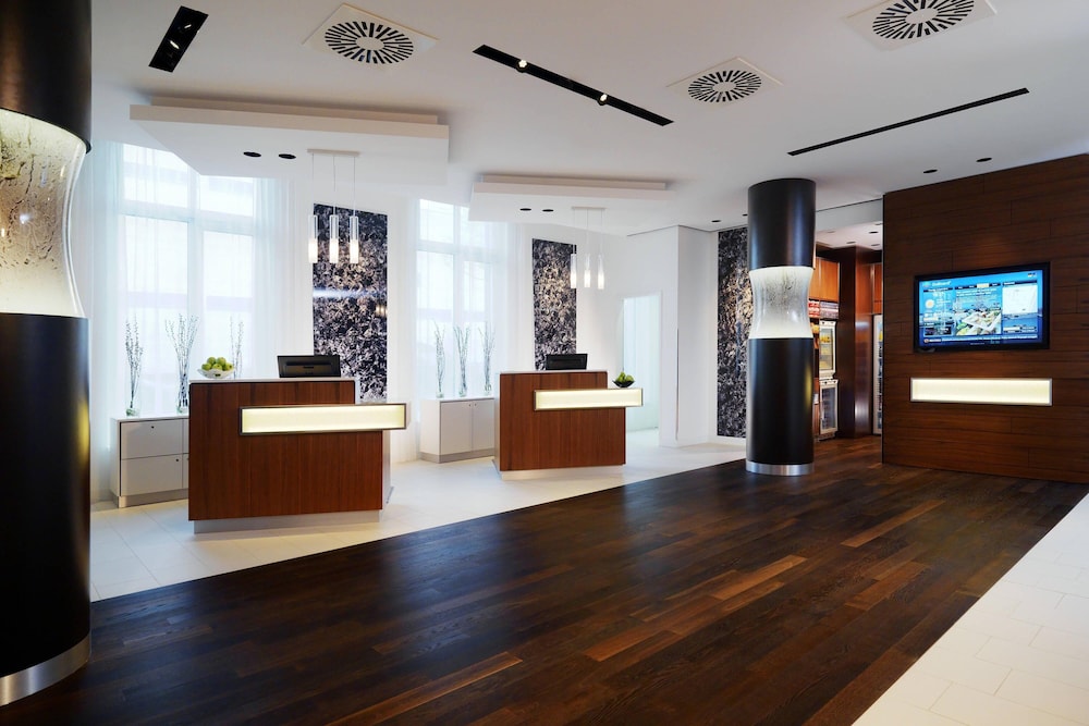 Courtyard By Marriott Cologne - Cologne