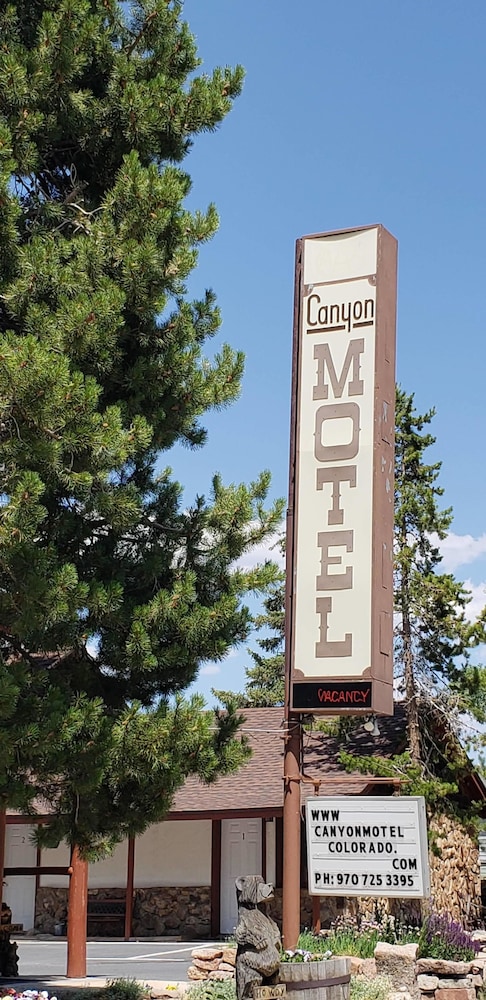 Canyon Motel - Granby, CO