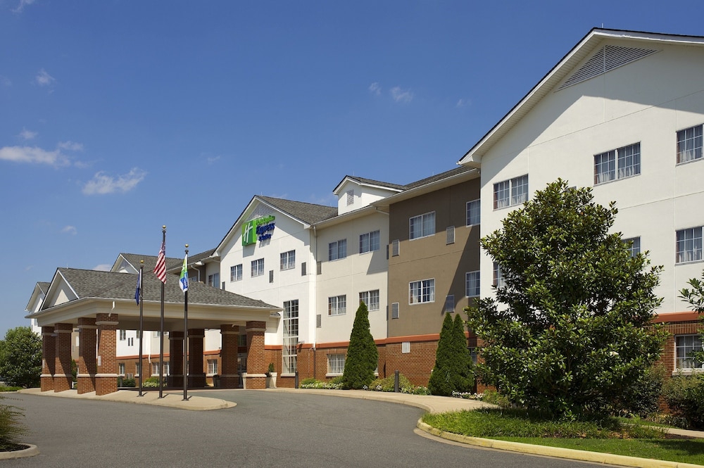 Holiday Inn Express & Suites Charlottesville - Ruckersville, An Ihg Hotel - Shenandoah National Park