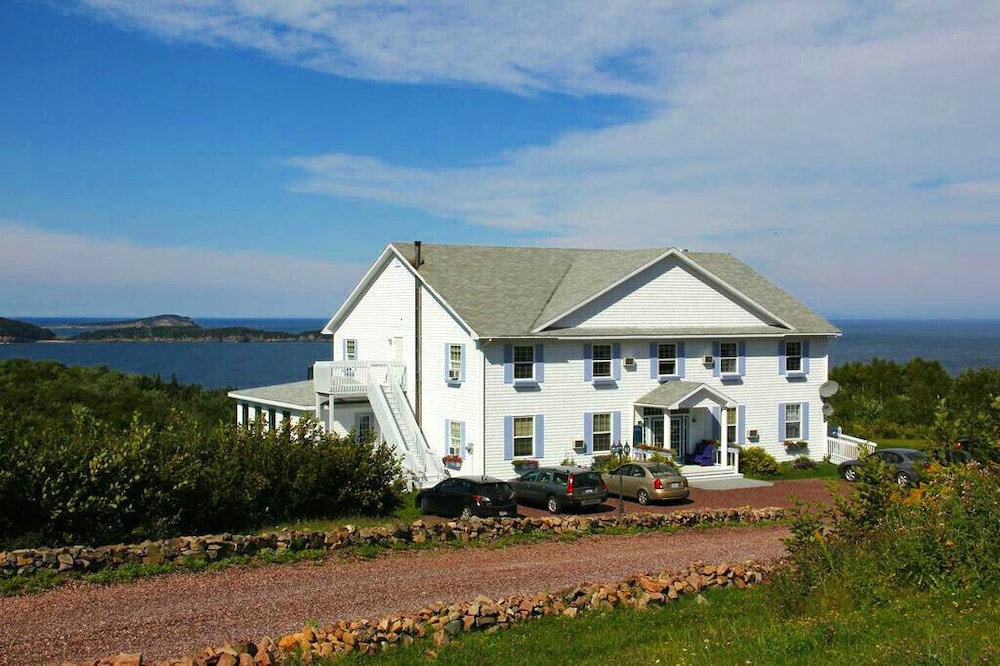Castle Rock Country Inn - Nova Scotia