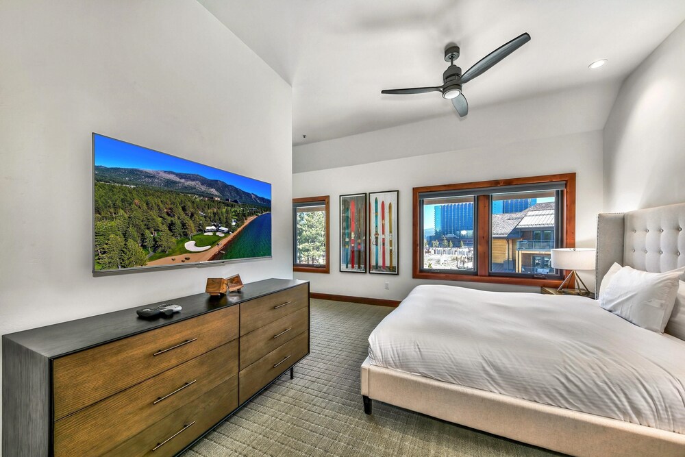Luxury 2Br Residence steps from Heavenly Village & Gondola condo - Zephyr Cove, NV