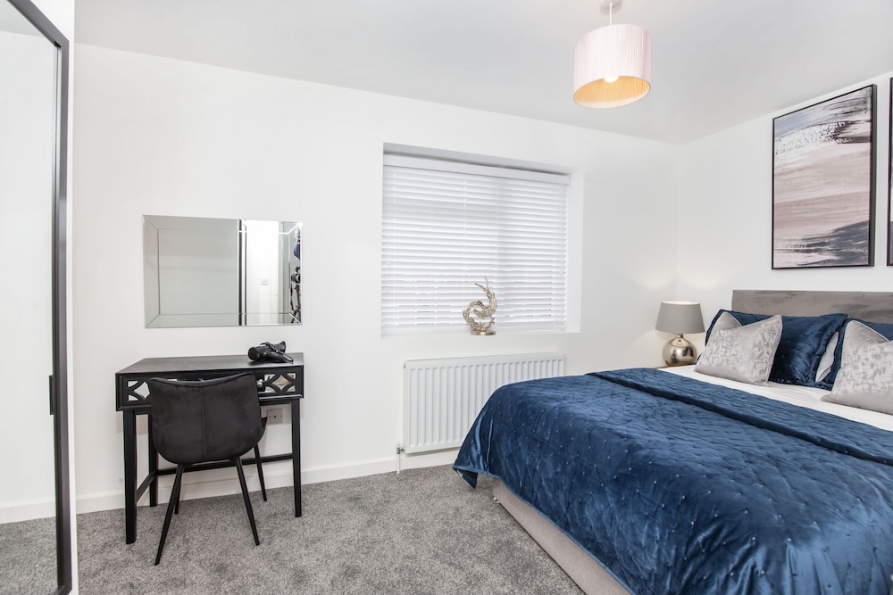 Piccadilly Place - 3 Bedroom House - Sleeps 6 Guests  In 3 Bedrooms - York
