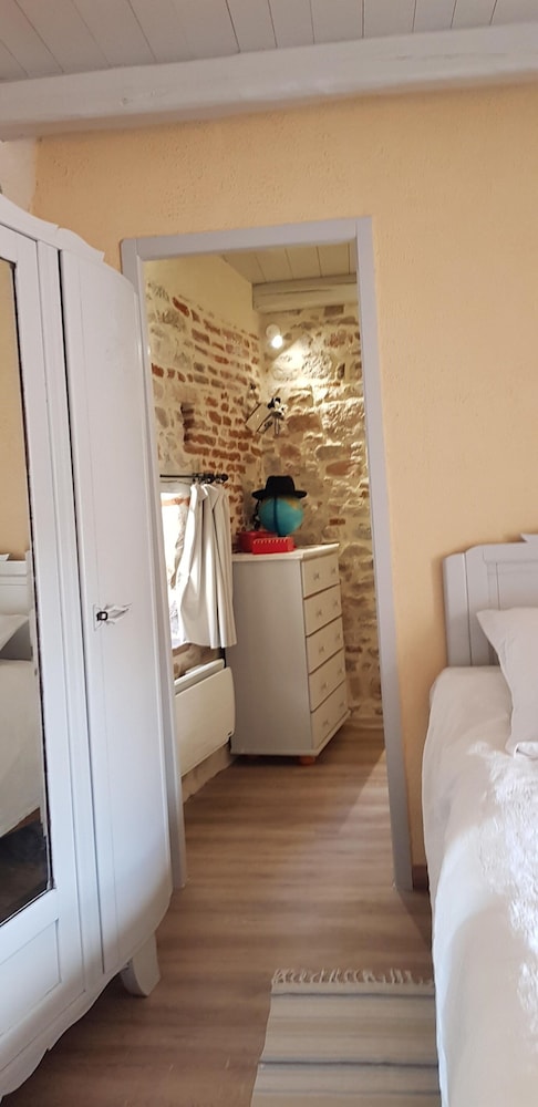 Apartment In The Village For 4 People / 55e / Night - 로트
