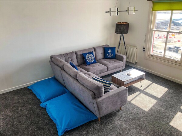 2 Bedroom Accommodation In Lowestoft - Kessingland