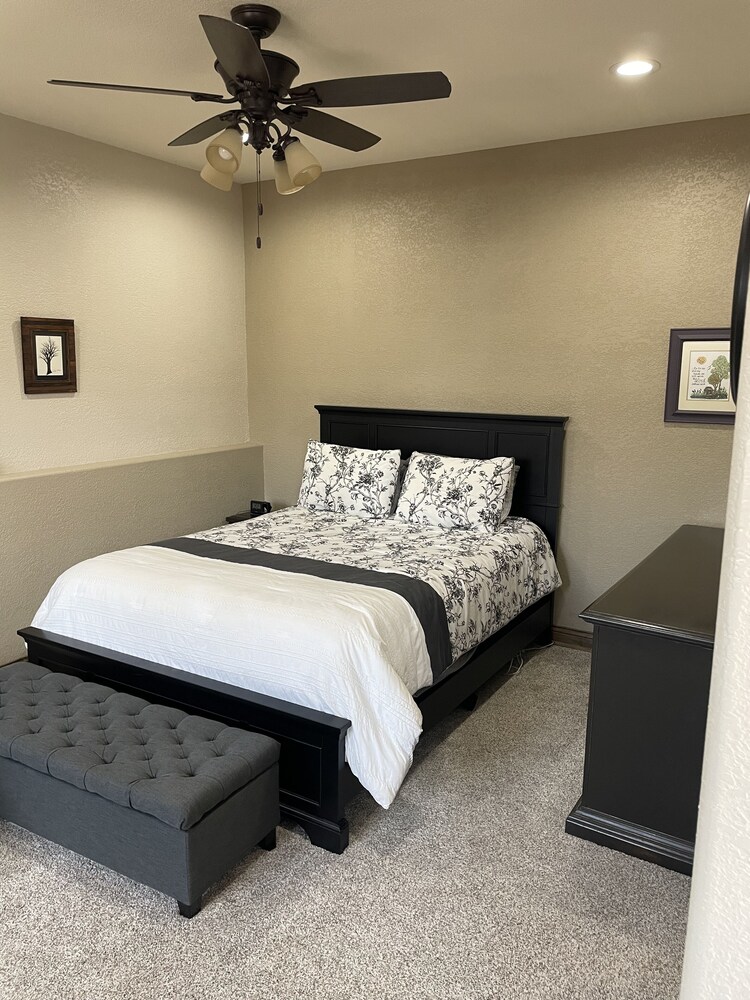 The Haven. Private Apartment Located In A Secured Fenced Back Yard. - Granada, CO