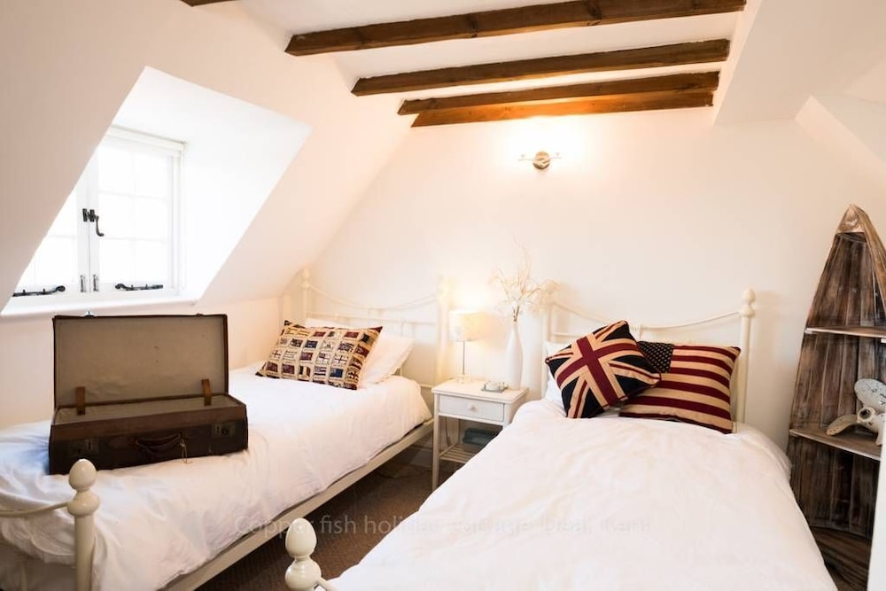 Delightful, Listed Former Fisherman's Cottage In The Heart Of Deal - Deal
