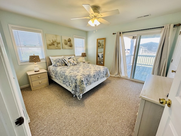 Semi-oceanfront Beach Cottage With Hot Tub! Ocean Views & Steps To The Beach! - Rodanthe, NC