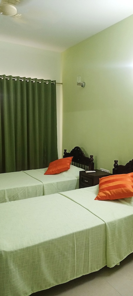 Cochin Luxury Apartment Backwater 4 Brk  European Style - Kochi