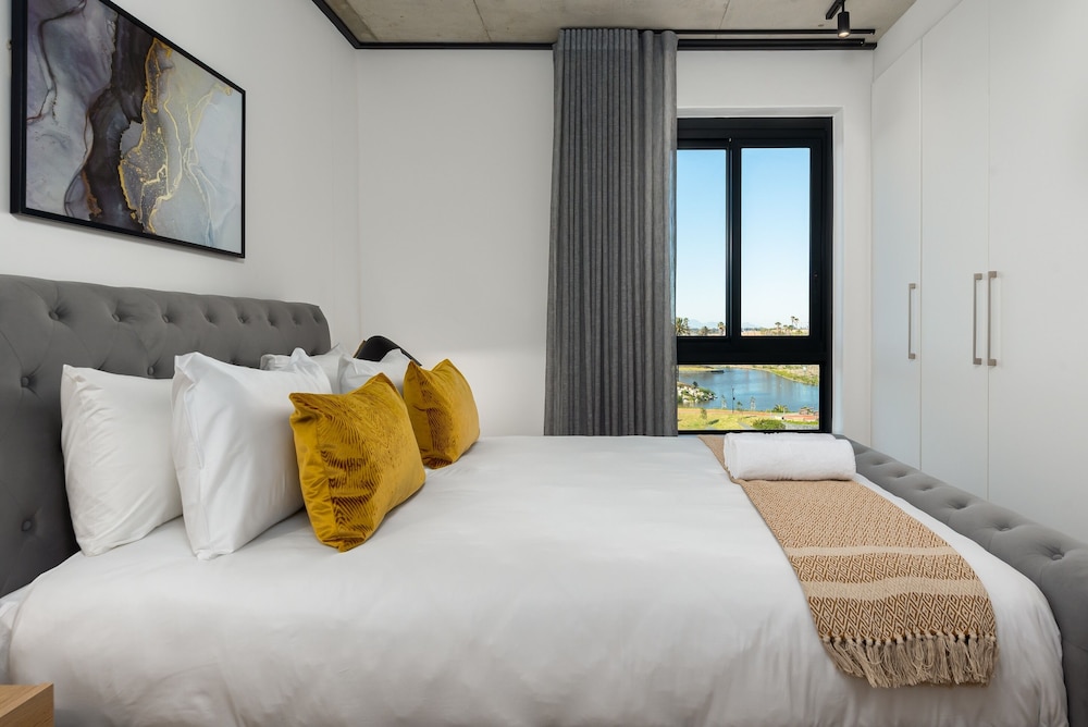 Brand New Luxe Apartment | Netflix | Fibre - Goodwood