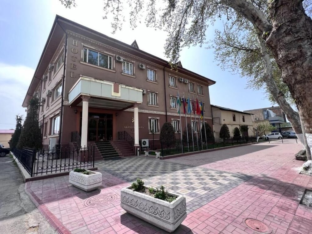 Grand Nur - Tachkent