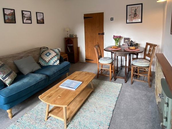 2 Bedroom Accommodation In Embsay, Near Skipton - Cononley