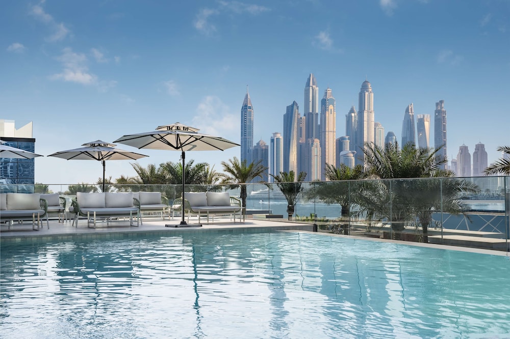 Radisson Beach Resort Palm Jumeirah - Dubai Marina