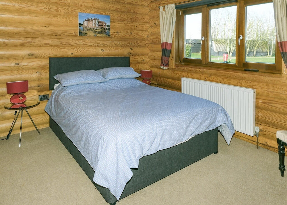 2 Bedroom Accommodation In Laxfield, Nr Halesworth - Suffolk