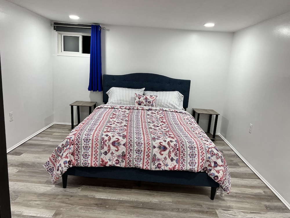 Beautiful 1 Bedroom Apartment Entire Unit - Bloomfield, NJ