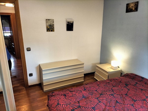 Cozy Room Near The Airport - Aéroport Adolfo-Suárez de Madrid-Barajas (MAD)